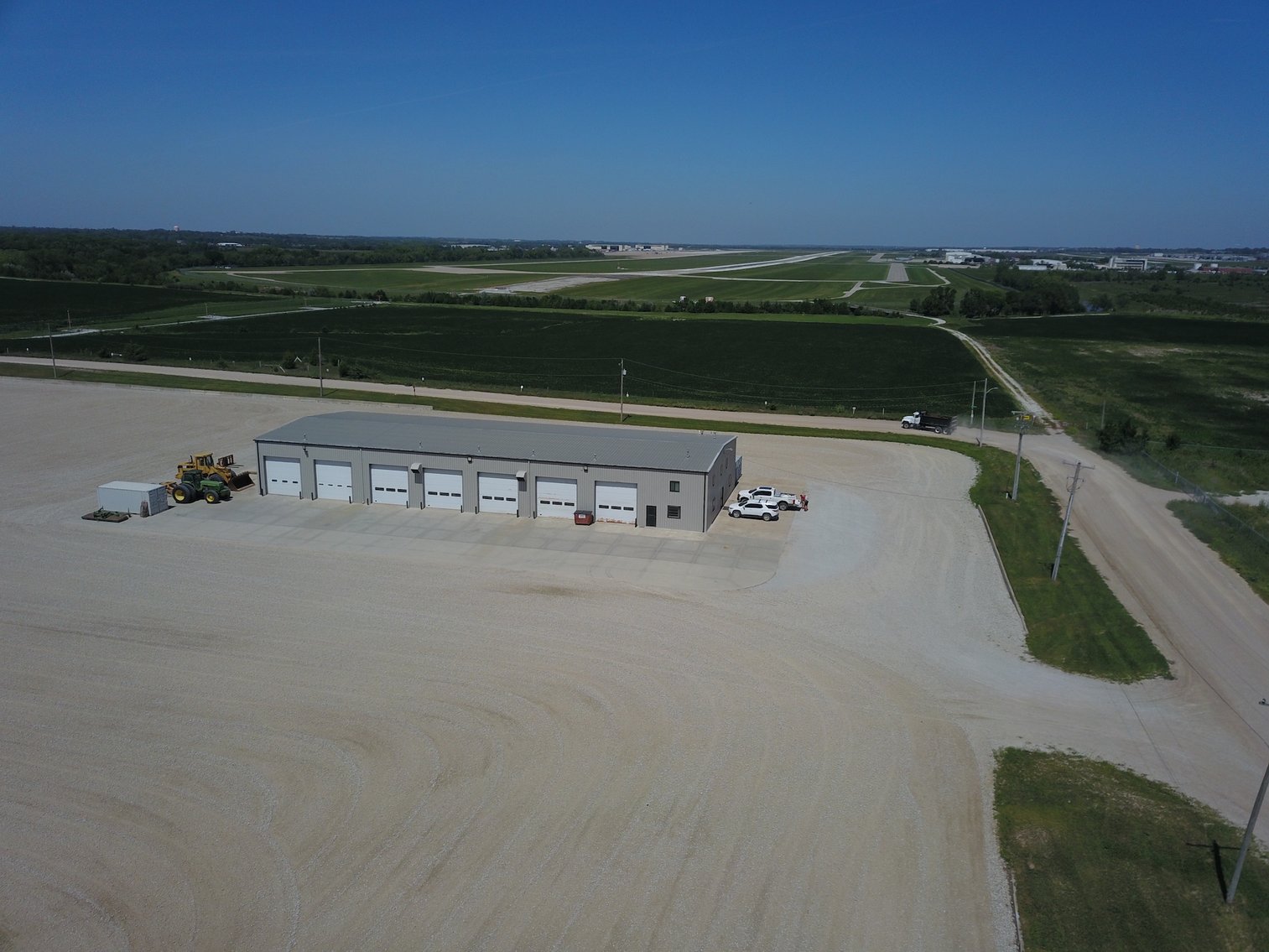 Image for TREMENDOUS HIGH VISIBILITY COMMERCIAL PROPERTY NO RESERVE LIVE AUCTION