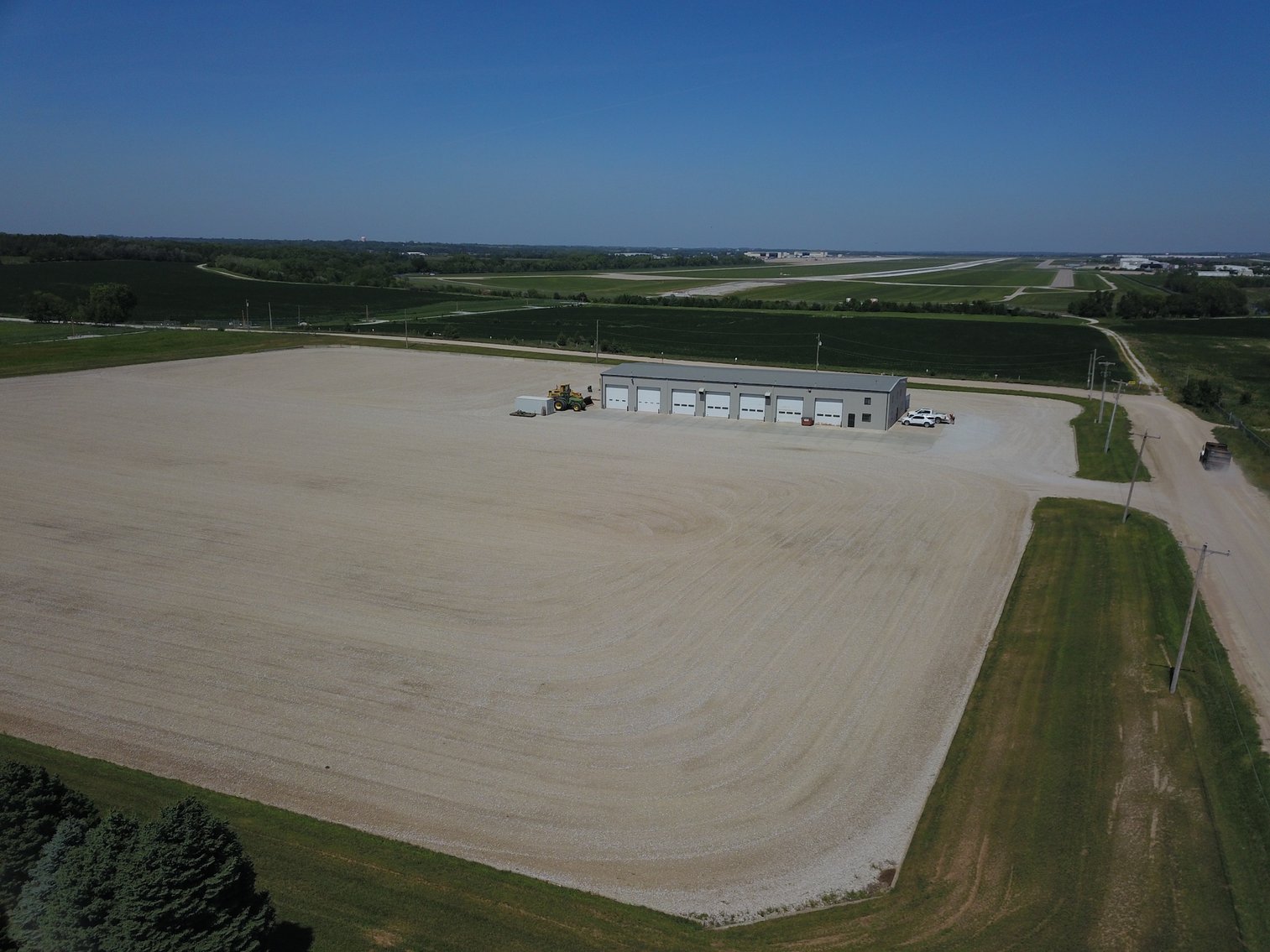 Image for TREMENDOUS HIGH VISIBILITY COMMERCIAL PROPERTY NO RESERVE LIVE AUCTION