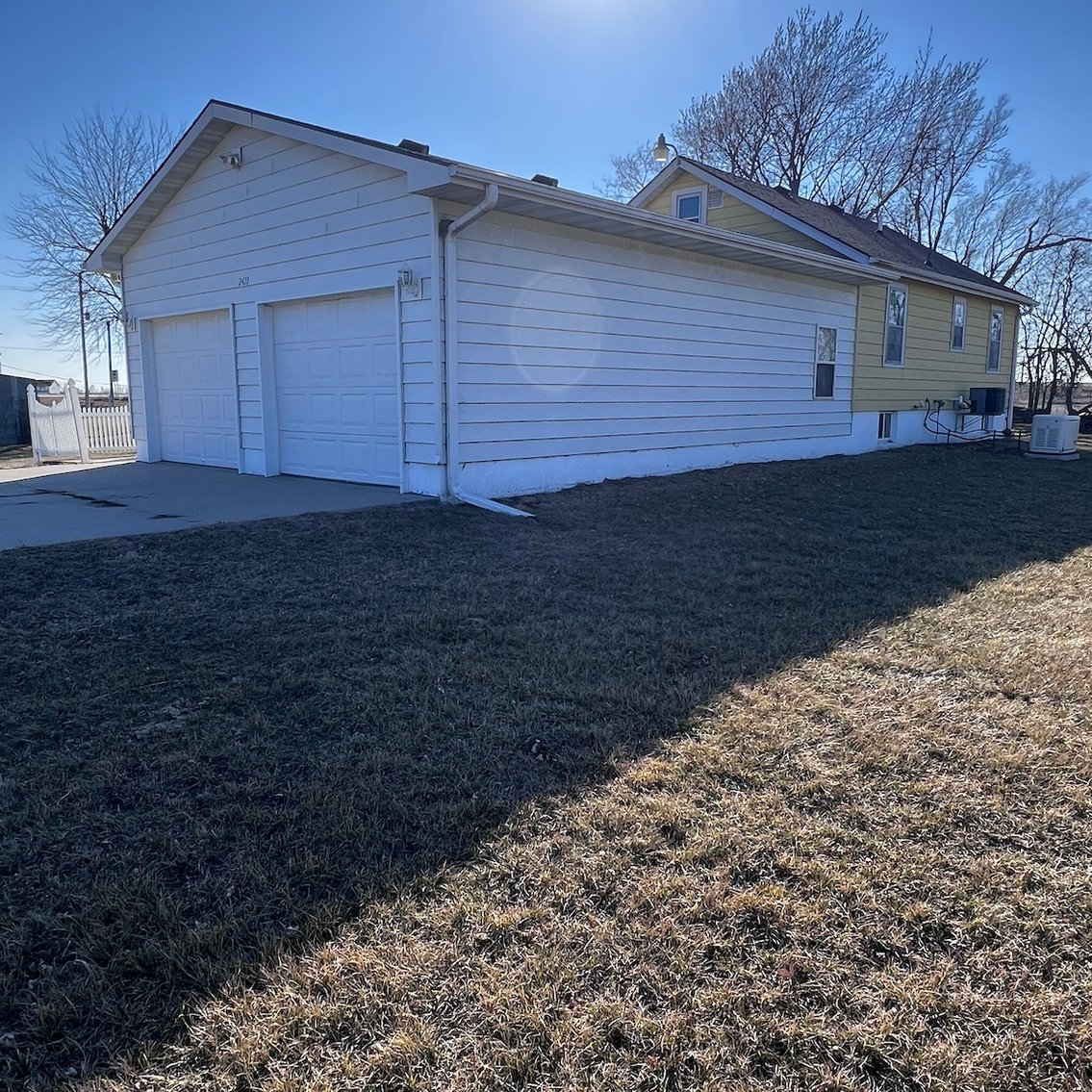 Image for No Reserve Acreage Estate LIVE Auction Featuring Home and Outbuilding on 2.66 Acres near Fremont, NE