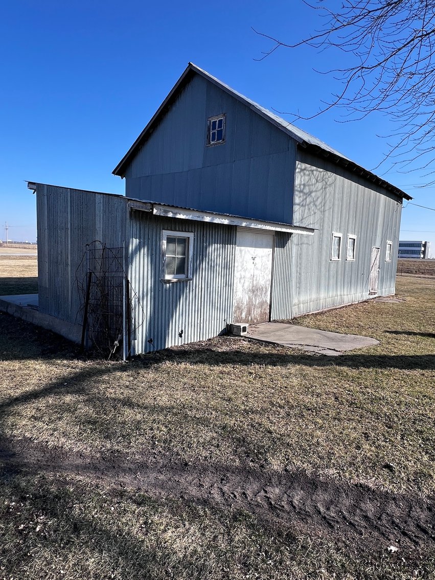 Image for No Reserve Acreage Estate LIVE Auction Featuring Home and Outbuilding on 2.66 Acres near Fremont, NE