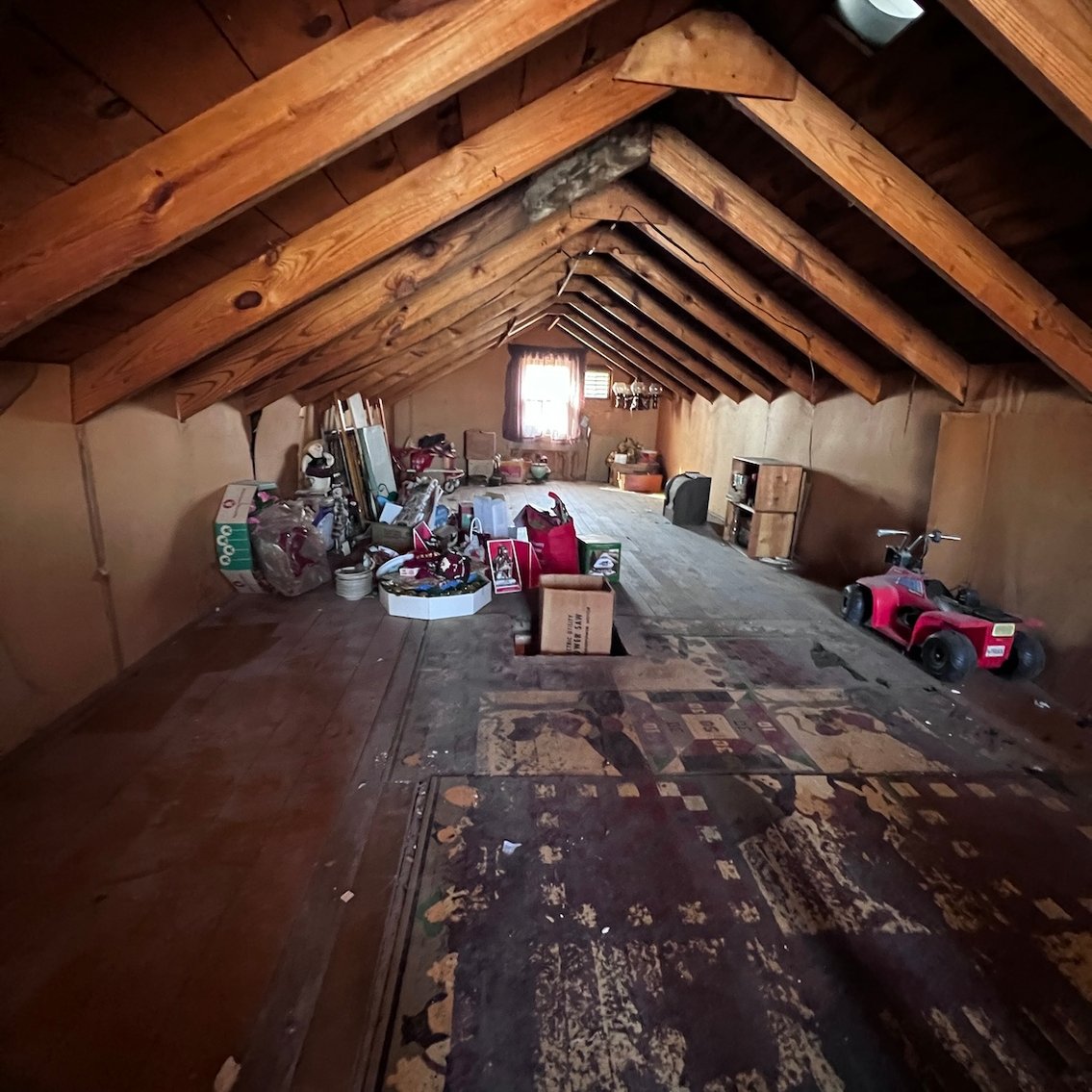 Image for No Reserve Acreage Estate LIVE Auction Featuring Home and Outbuilding on 2.66 Acres near Fremont, NE