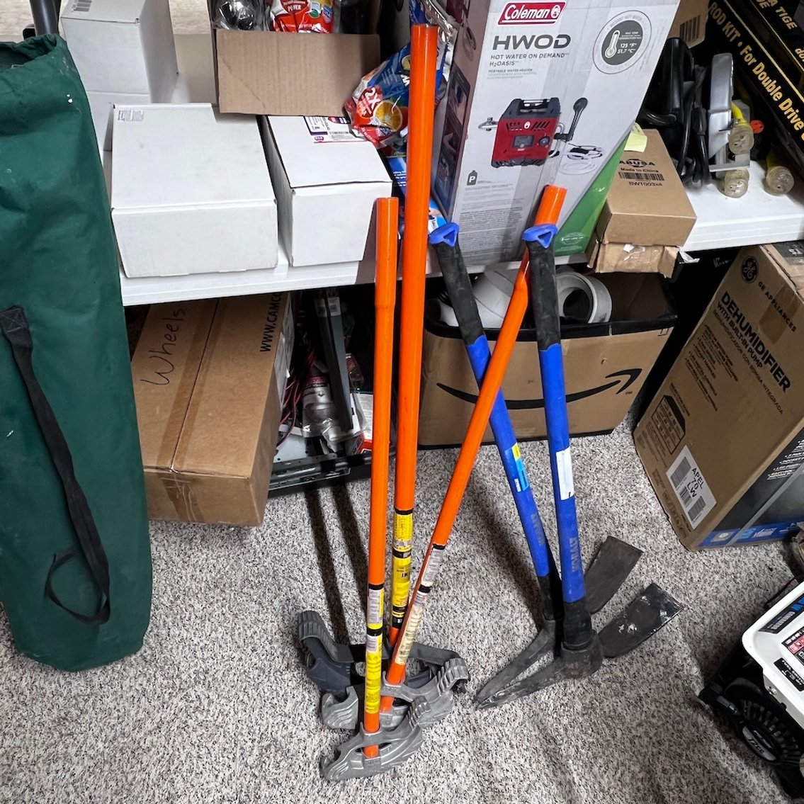 Image for LINE #2 - Truck Auction UNLOTTED Items