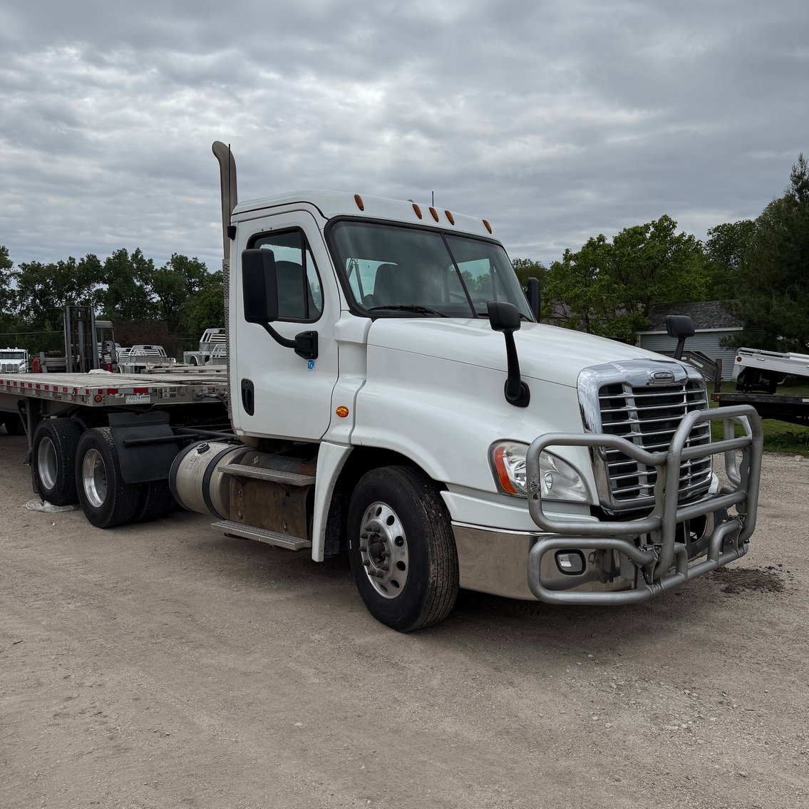 Image for Eastern Nebraska's Late Model Truck, Trailer, Construction & Farm Equipment No Reserve LIVE Auction