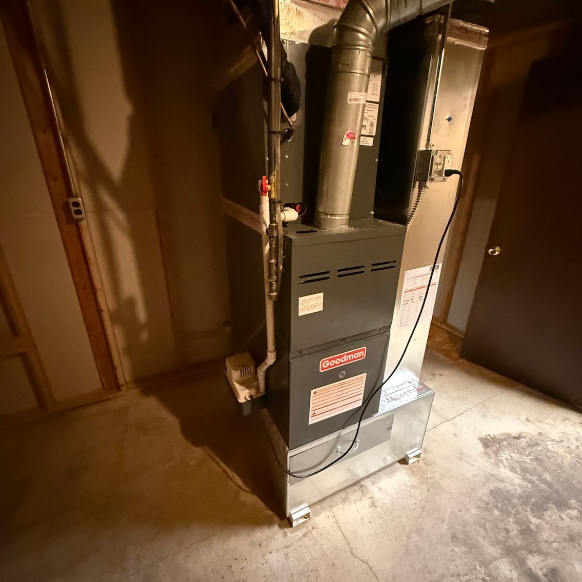 Image for Absolute Acreage Auction – 3.89 Acres with Remodeled Ranch Home,  Outbuilding & Pasture