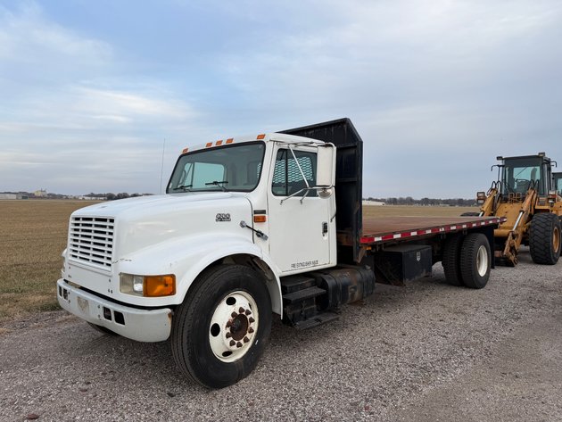 Image for Eastern Nebraska's Late Model Truck, Trailer, Construction & Farm Equipment No Reserve LIVE Auction