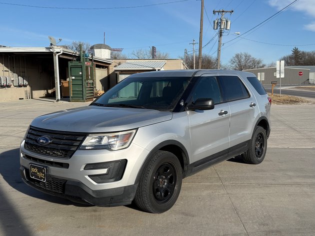 Image for Eastern Nebraska's Late Model Truck, Trailer, Construction & Farm Equipment No Reserve LIVE Auction