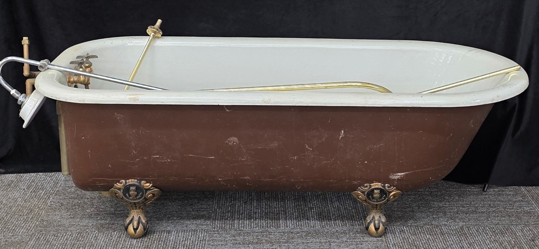 Image for Selling for the Dan and Fran Marcum Living Estate