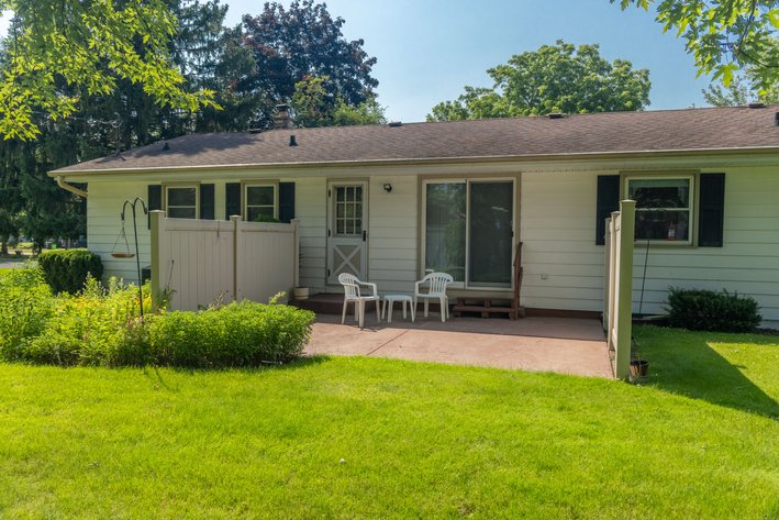 Image for Oconomowoc Ranch Home W395N5892 Laketon Ave For Sale by Online Bidding