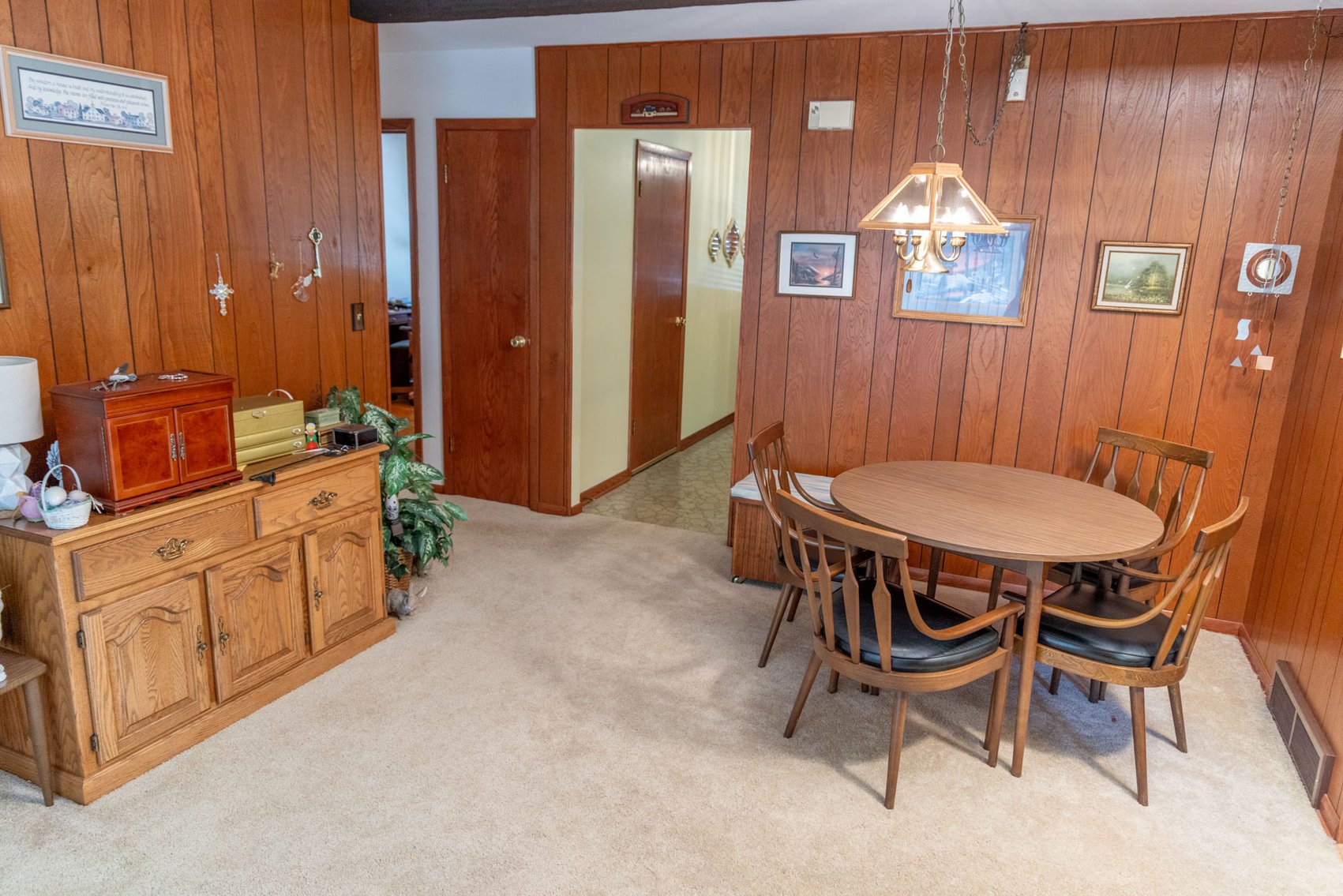 Image for Oconomowoc Ranch Home W395N5892 Laketon Ave For Sale by Online Bidding