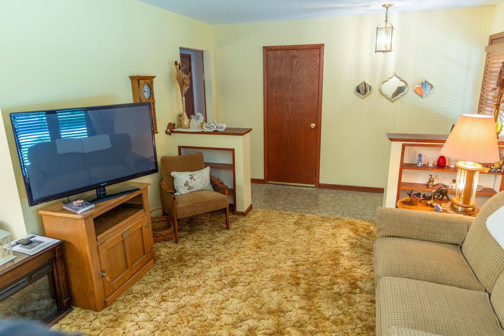 Image for Oconomowoc Ranch Home W395N5892 Laketon Ave For Sale by Online Bidding