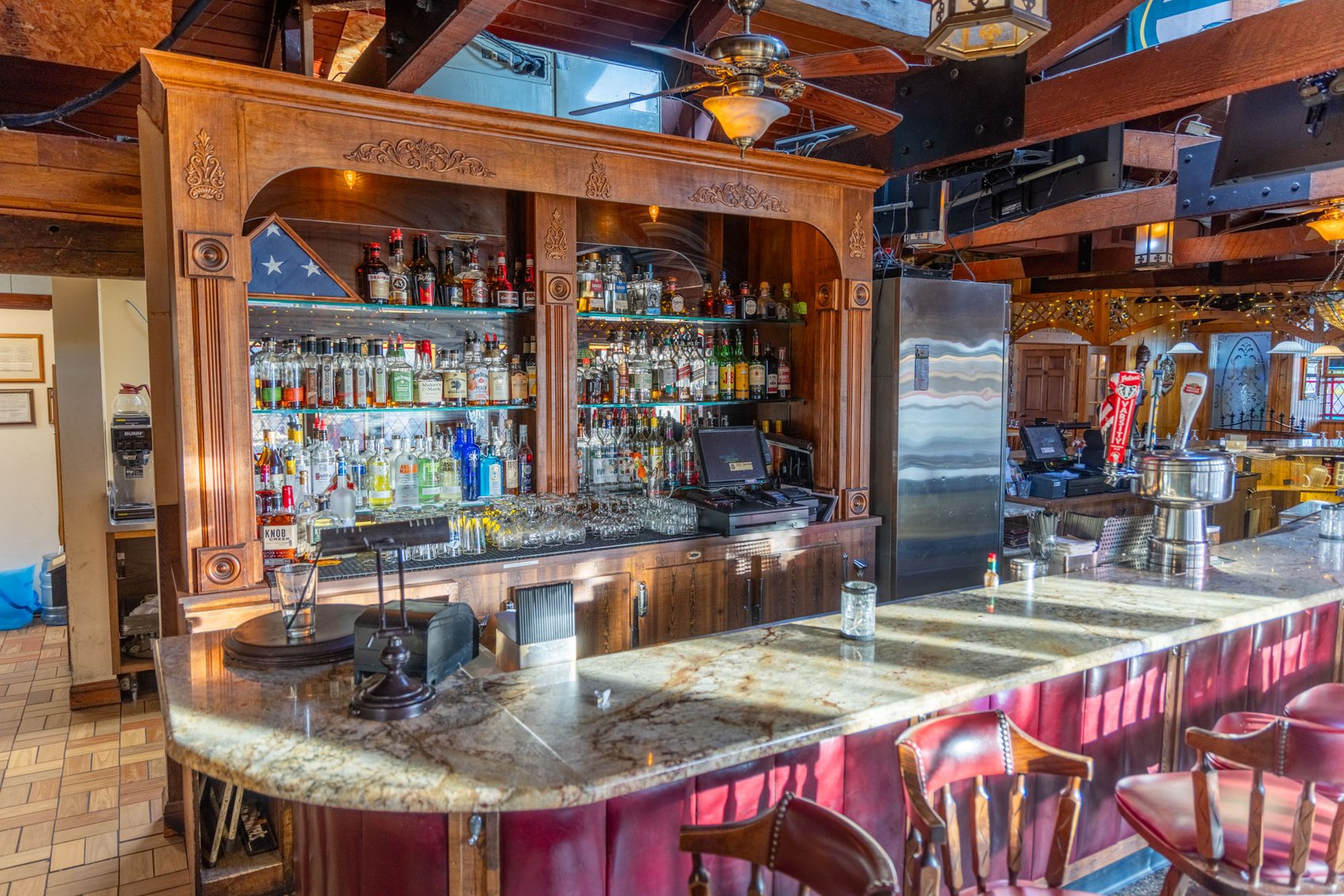 Image for Washington County Casual Family Pub & Restaurant For Sale