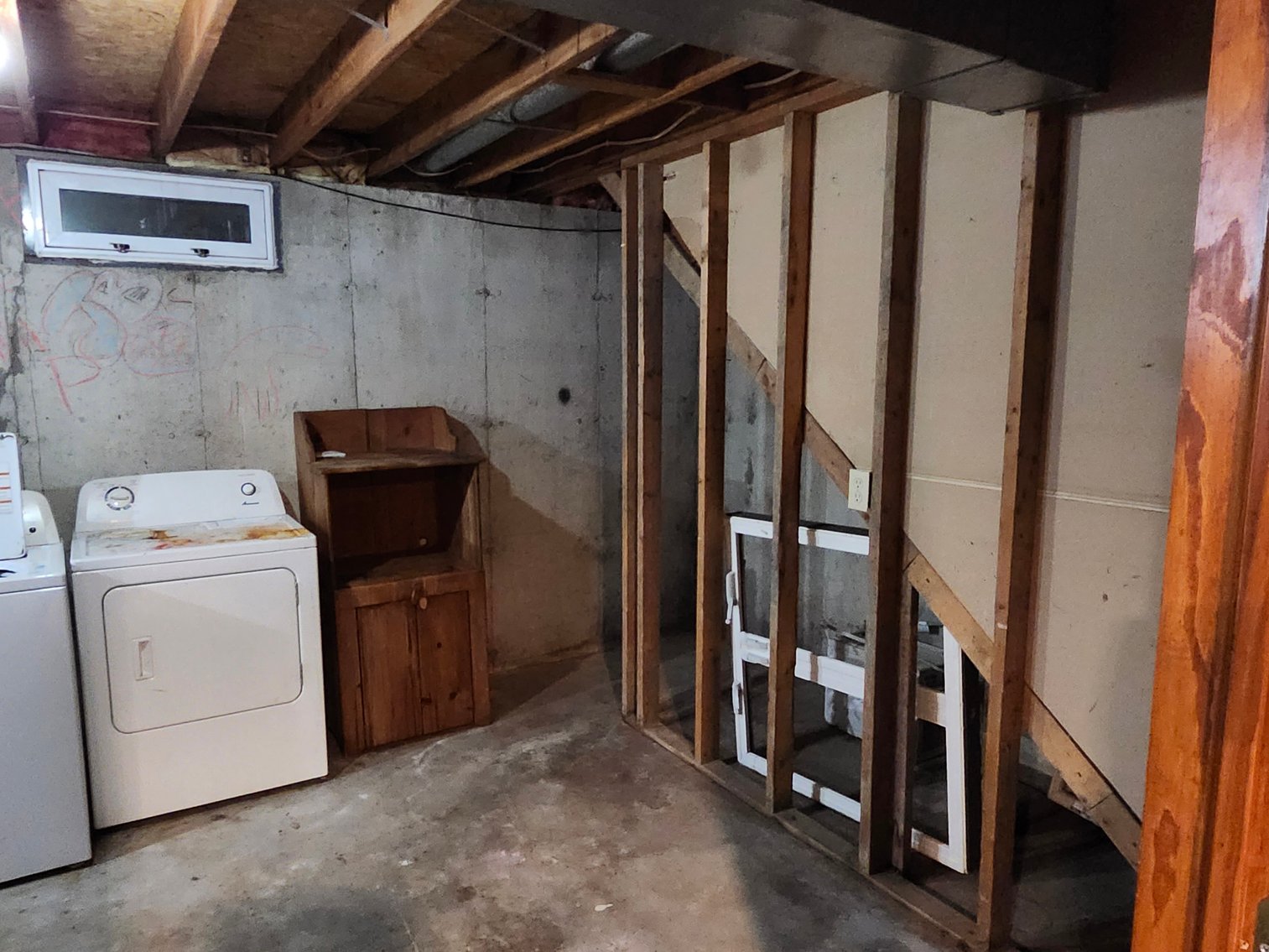 Image for 205 Alvin Circle, Beaver Dam – Online Bidding for Quiet Cul-de-Sac Home