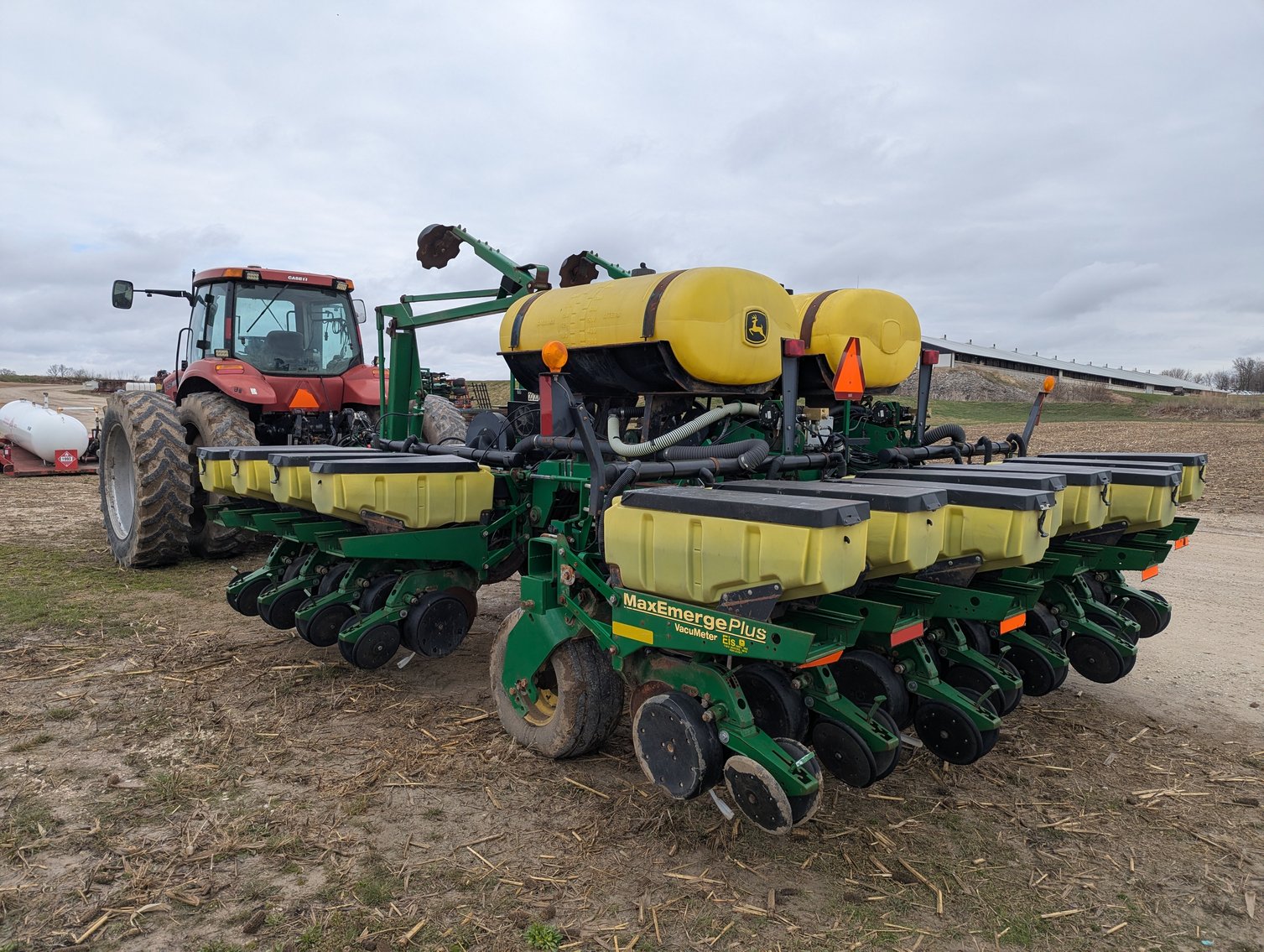 Image for Auction Time: 2002 John Deere 1780 16R22 Planter