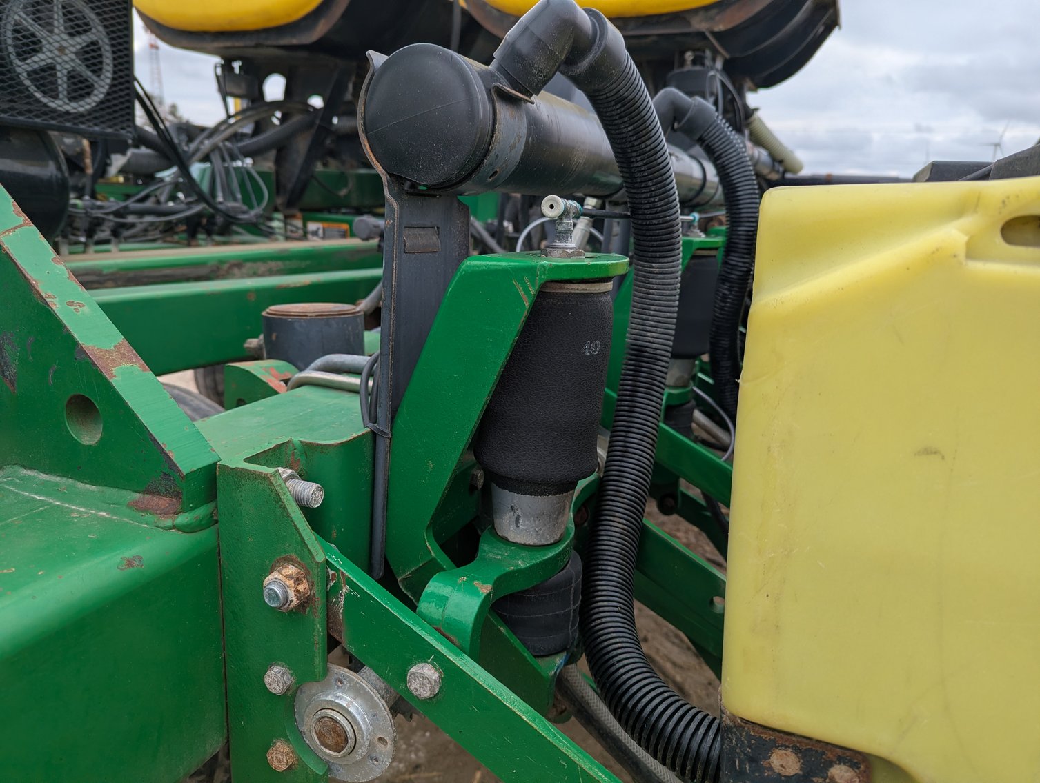 Image for Auction Time: 2002 John Deere 1780 16R22 Planter