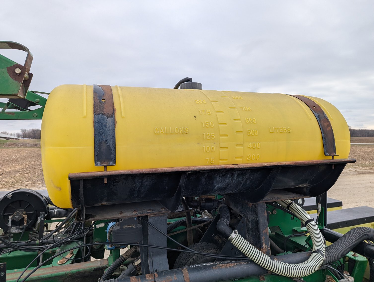 Image for Auction Time: 2002 John Deere 1780 16R22 Planter
