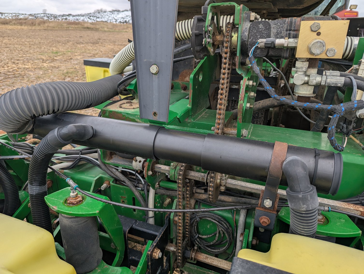 Image for Auction Time: 2002 John Deere 1780 16R22 Planter