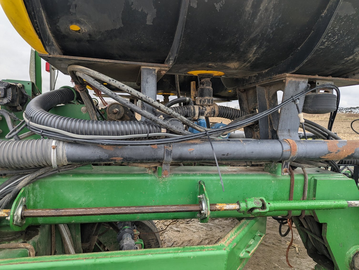 Image for Auction Time: 2002 John Deere 1780 16R22 Planter