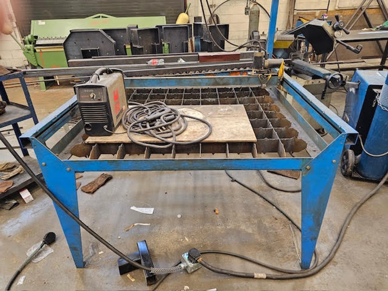 Image for Kaufman ISD Liquidation Auction