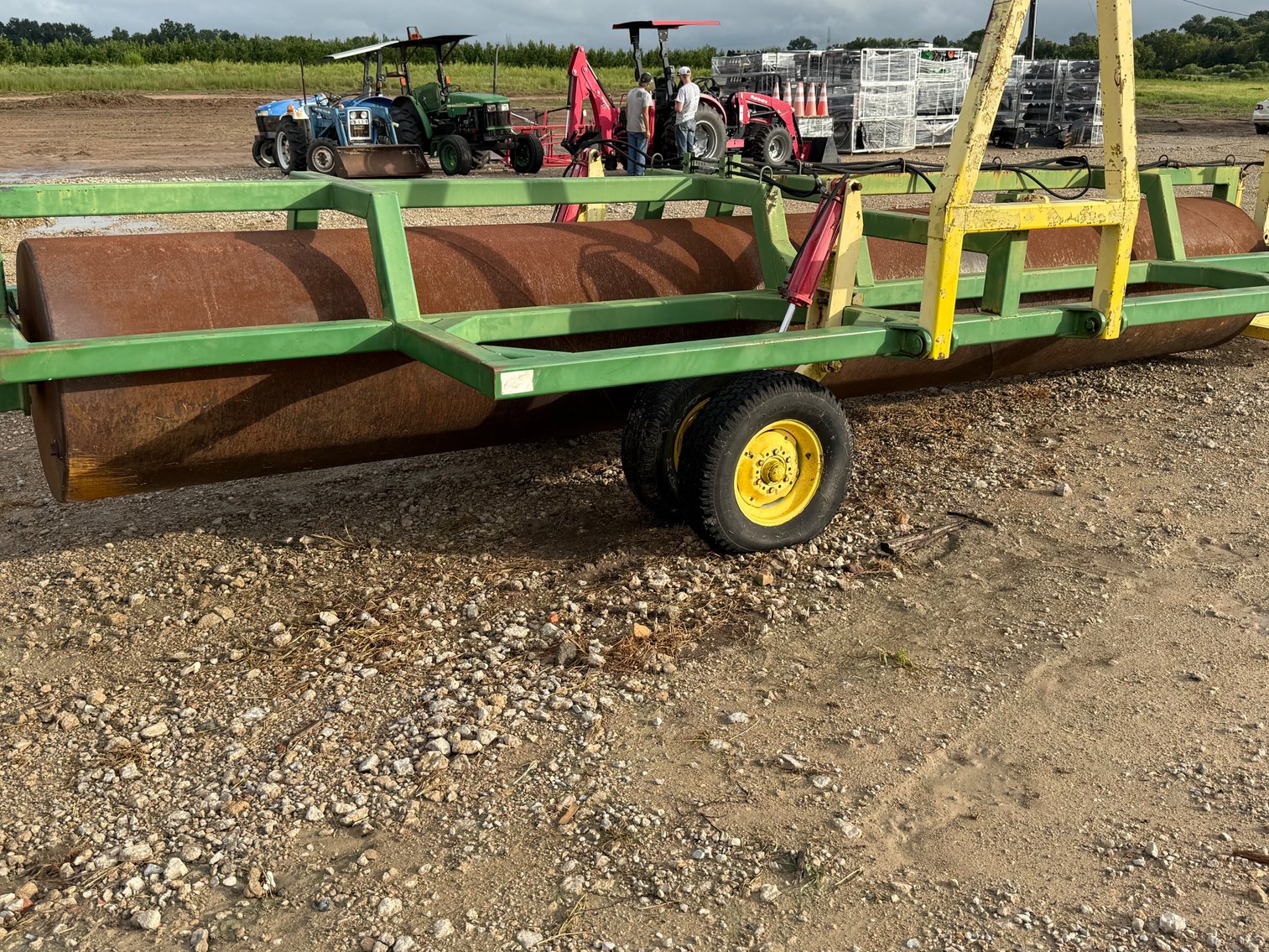 Image for 21’ Pull Type Drum Roller