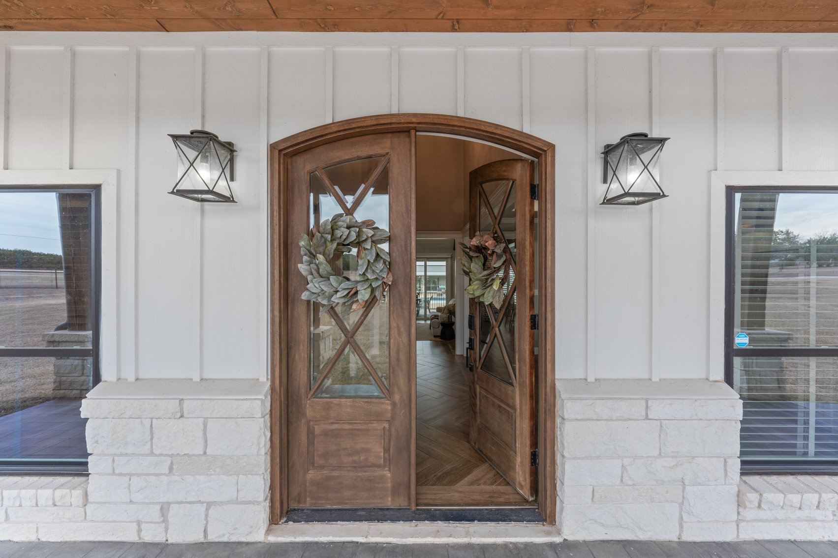 Image for 1981 Mountain Ridge Real Estate Auction