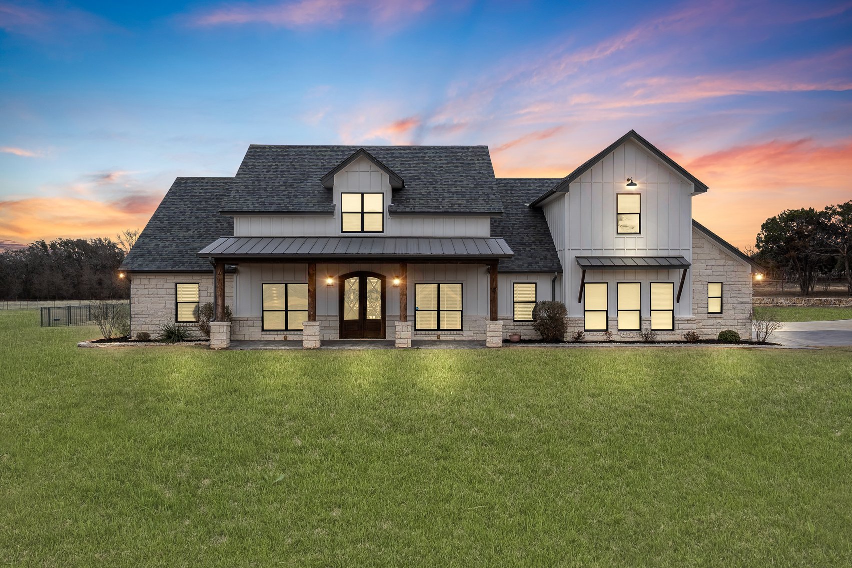 Image for 1981 Mountain Ridge Real Estate Auction