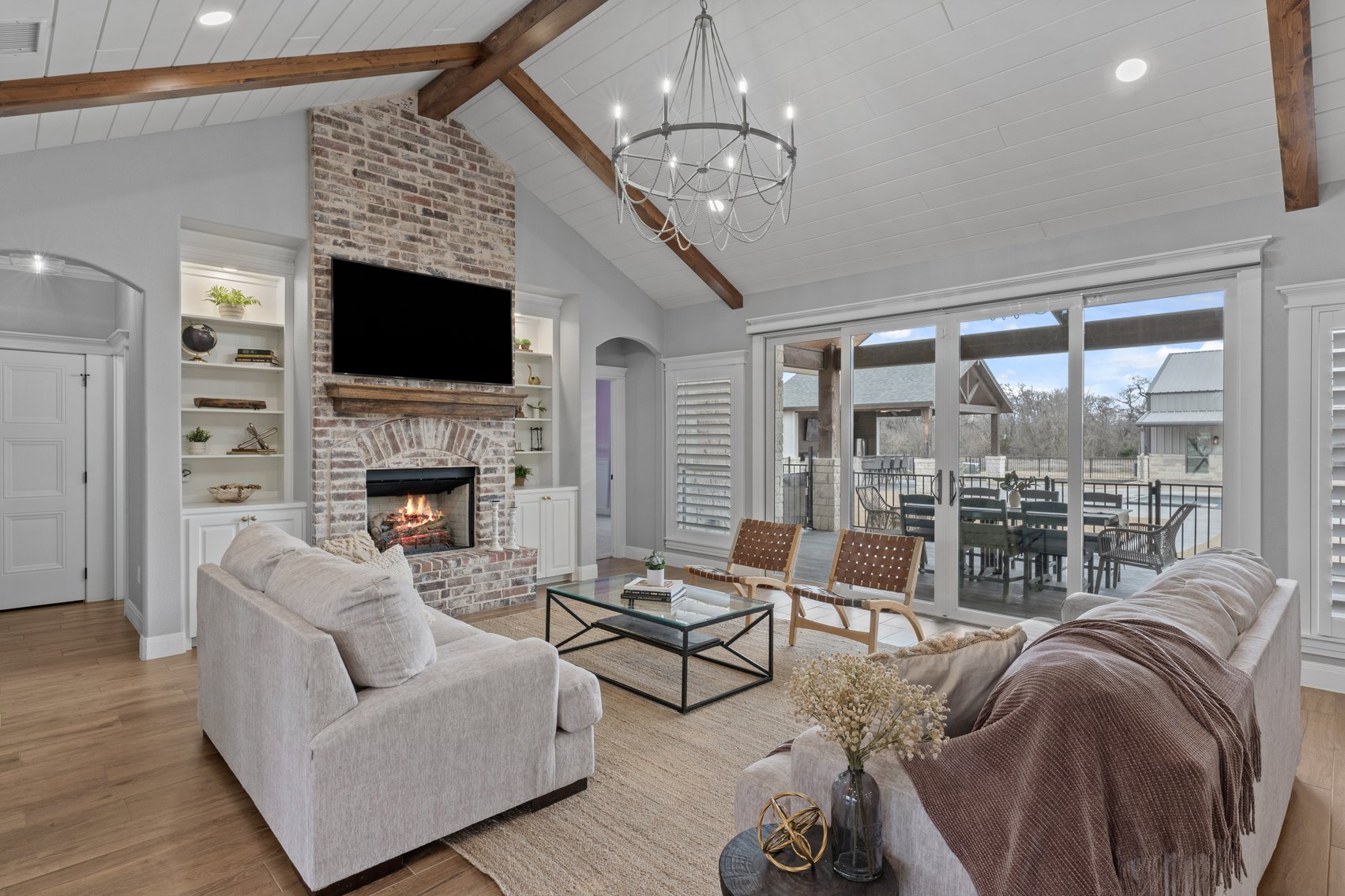 Image for 1981 Mountain Ridge Real Estate Auction