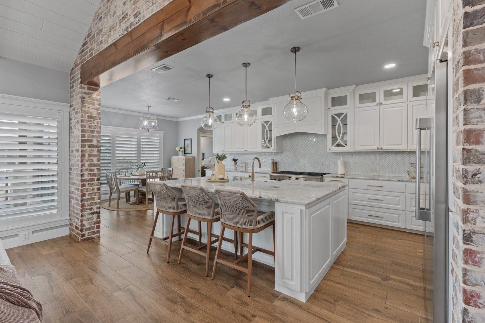 Image for 1981 Mountain Ridge Real Estate Auction