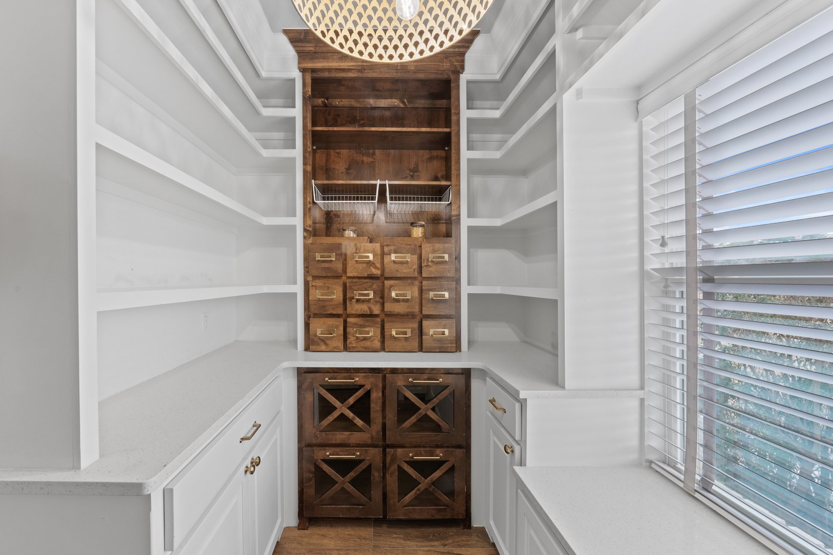 Image for 1981 Mountain Ridge Real Estate Auction