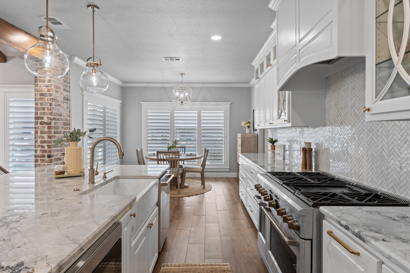 Image for 1981 Mountain Ridge Real Estate Auction