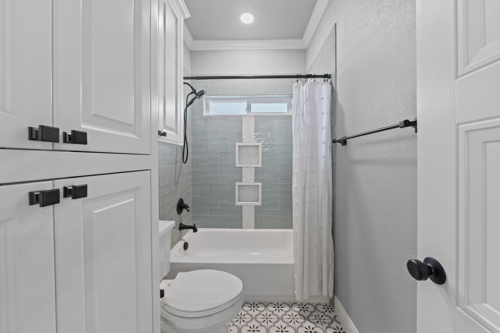 Image for 1981 Mountain Ridge Real Estate Auction