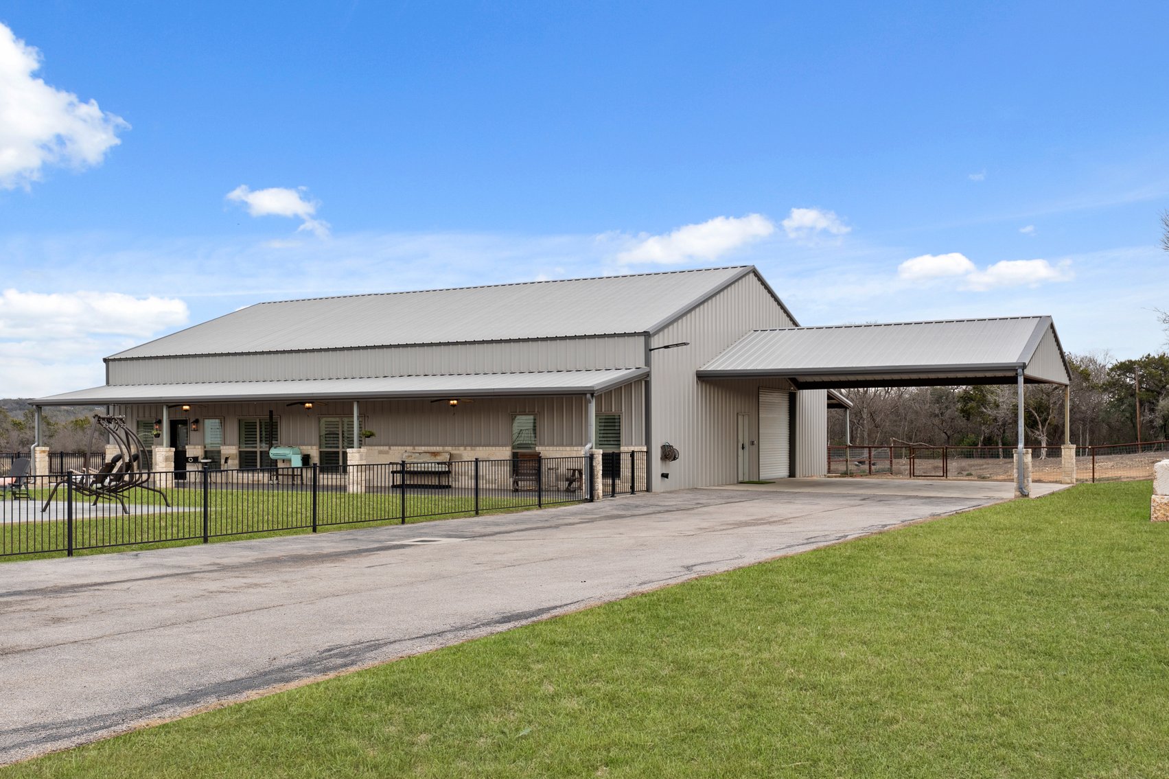 Image for 1981 Mountain Ridge Real Estate Auction