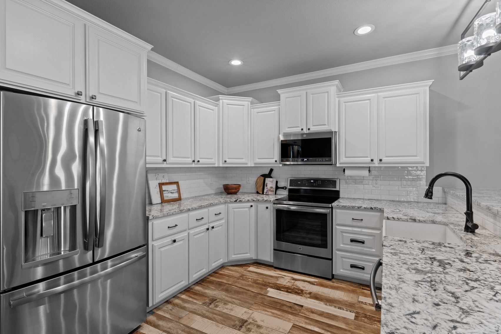 Image for 1981 Mountain Ridge Real Estate Auction