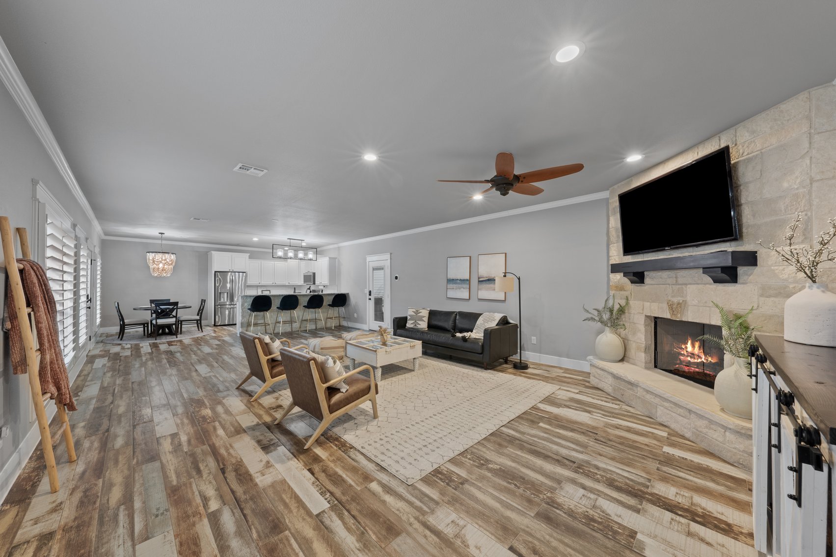 Image for 1981 Mountain Ridge Real Estate Auction