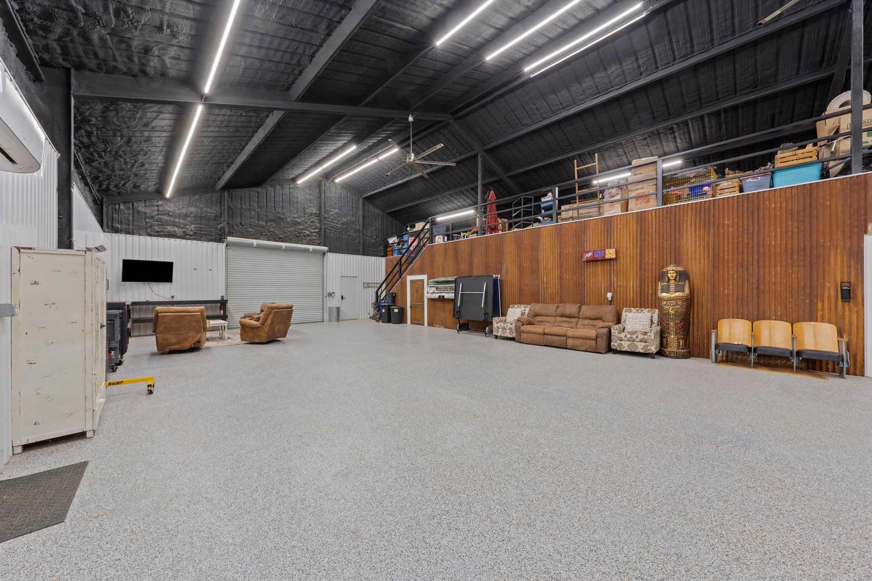 Image for 1981 Mountain Ridge Real Estate Auction