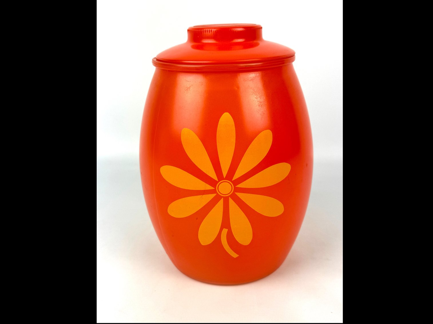 Image for Vintage Charm Part 2! Cookie Jars, Pottery, & Collectibles Online Auction