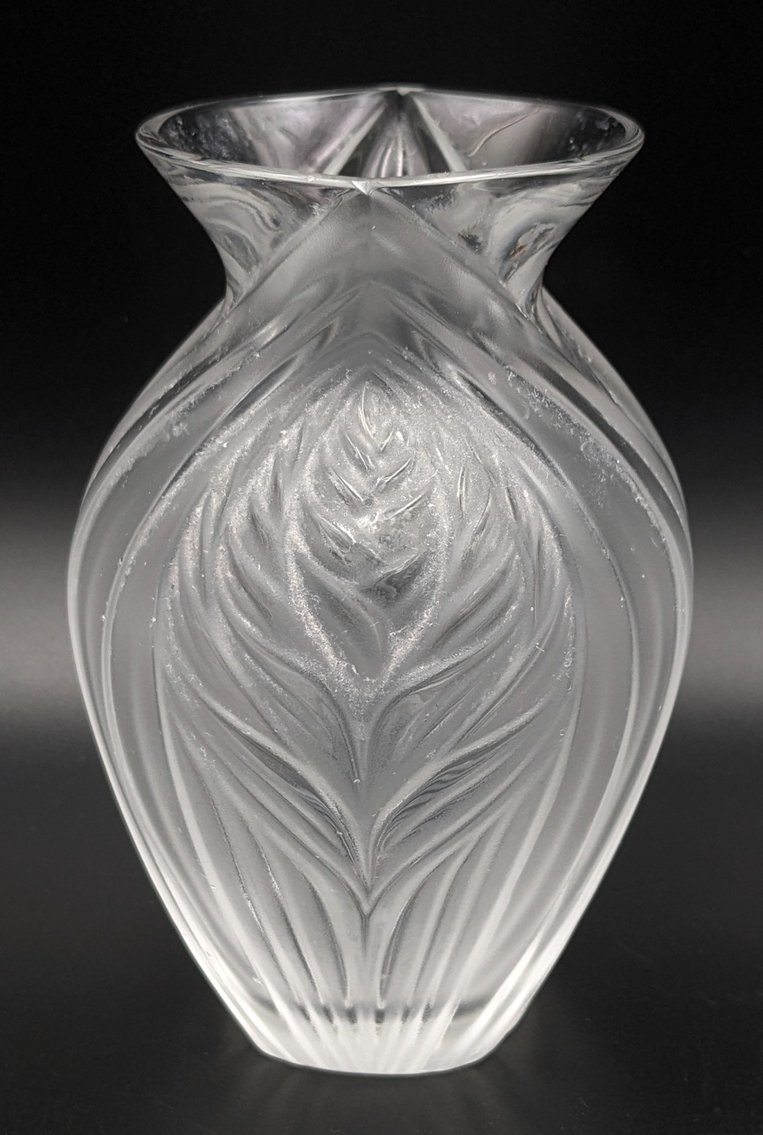 Image for Treasures of the Past & Present: Fine Art, Asian Antiques, Furniture & Rare Collectibles