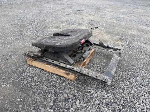 Image for E1. Heavy duty 5th wheel