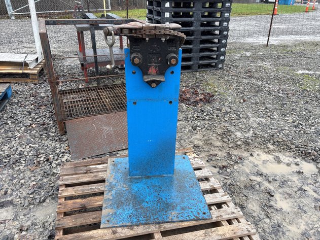 Image for E1. Pipe vice