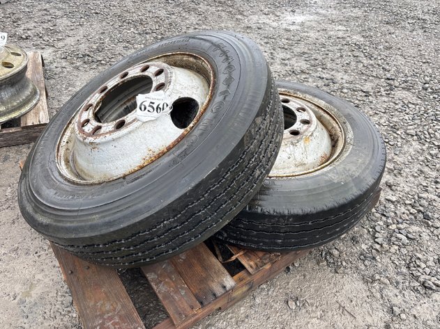 Image for E1.255/70.r22.5 16pr firestone tires