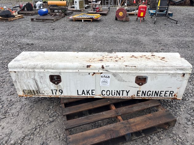 Image for E1. 6’ Utility box