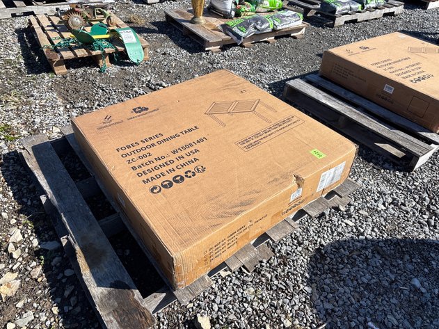 Image for D1. New outdoor table