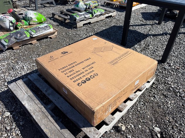 Image for D1. New outdoor table