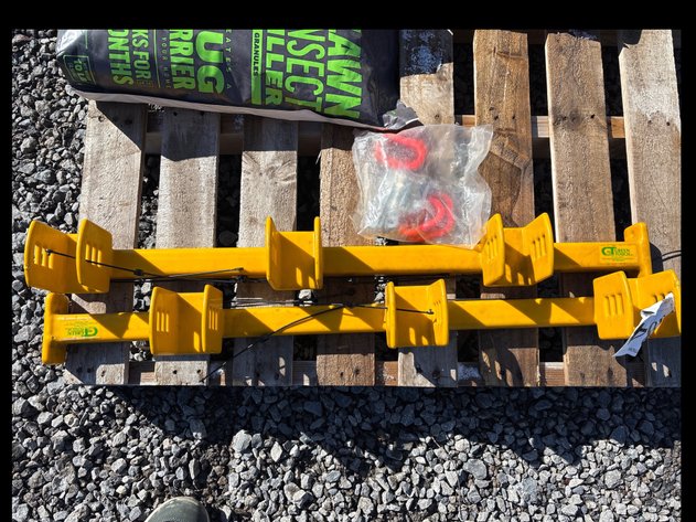 Image for D1. (2) Green touch lawn appliance rack