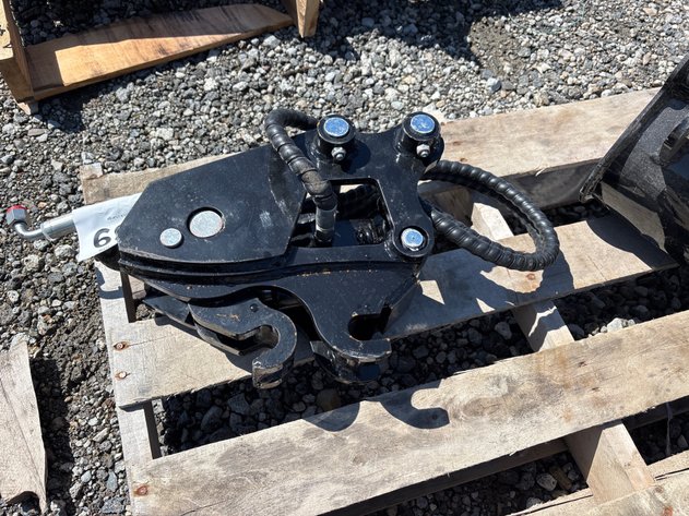 Image for E2. 2025 Unused IR Hydraulic quick change