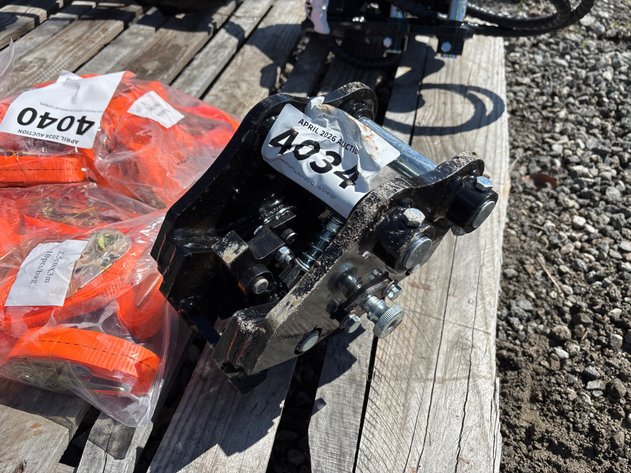 Image for E2. 2025 Unused IR Semi-automatic Quick-Changer