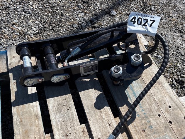 Image for E2. 2025 Unused IR Hydraulic Thumb Clamp