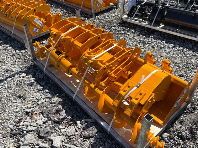 Image for E2. 2026 Unused GIYI QTY (8) CAT 301 Excavator Attachment