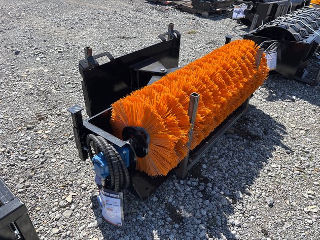 Image for E1p. 2026 Unused GIYI GY-SE61 Skid steer Sweeper