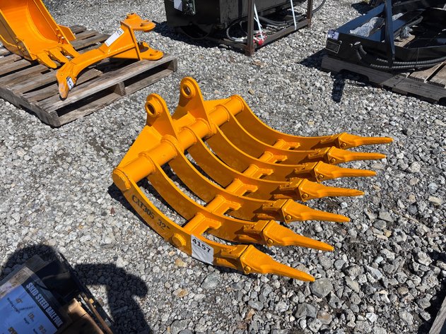 Image for E2. 2026 Unused GIYI Excavator Rake with Teeth - [Excavator Attachments]