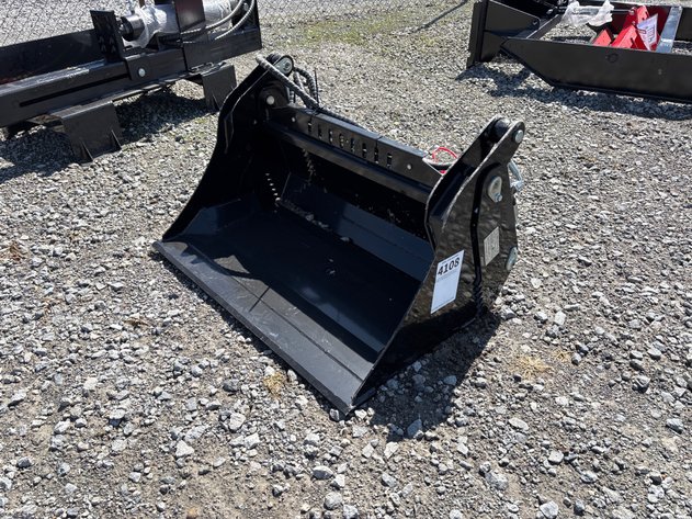 Image for E1p. 2026 Unused GIYI GY-XKH39 Mini Skid Steer 4 in 1 Bucket